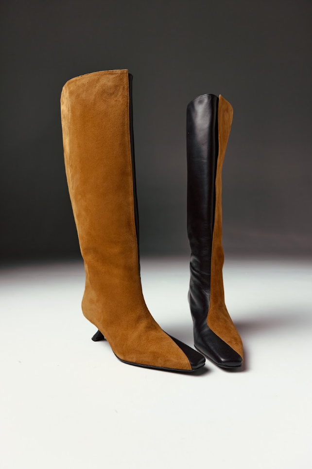 Alter boots in black with ginger velour