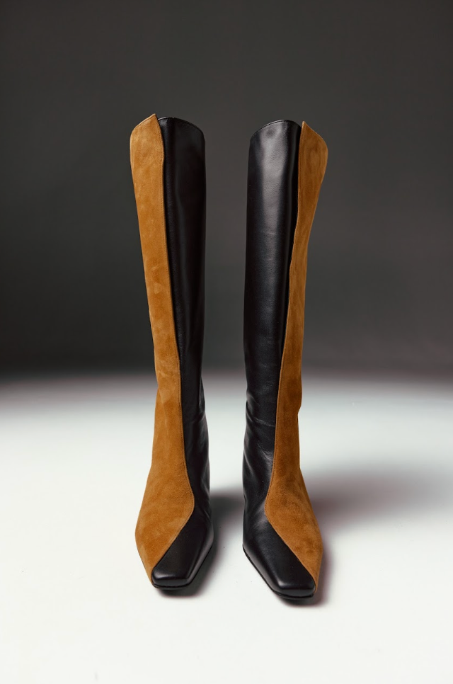 Alter boots in black with ginger velour