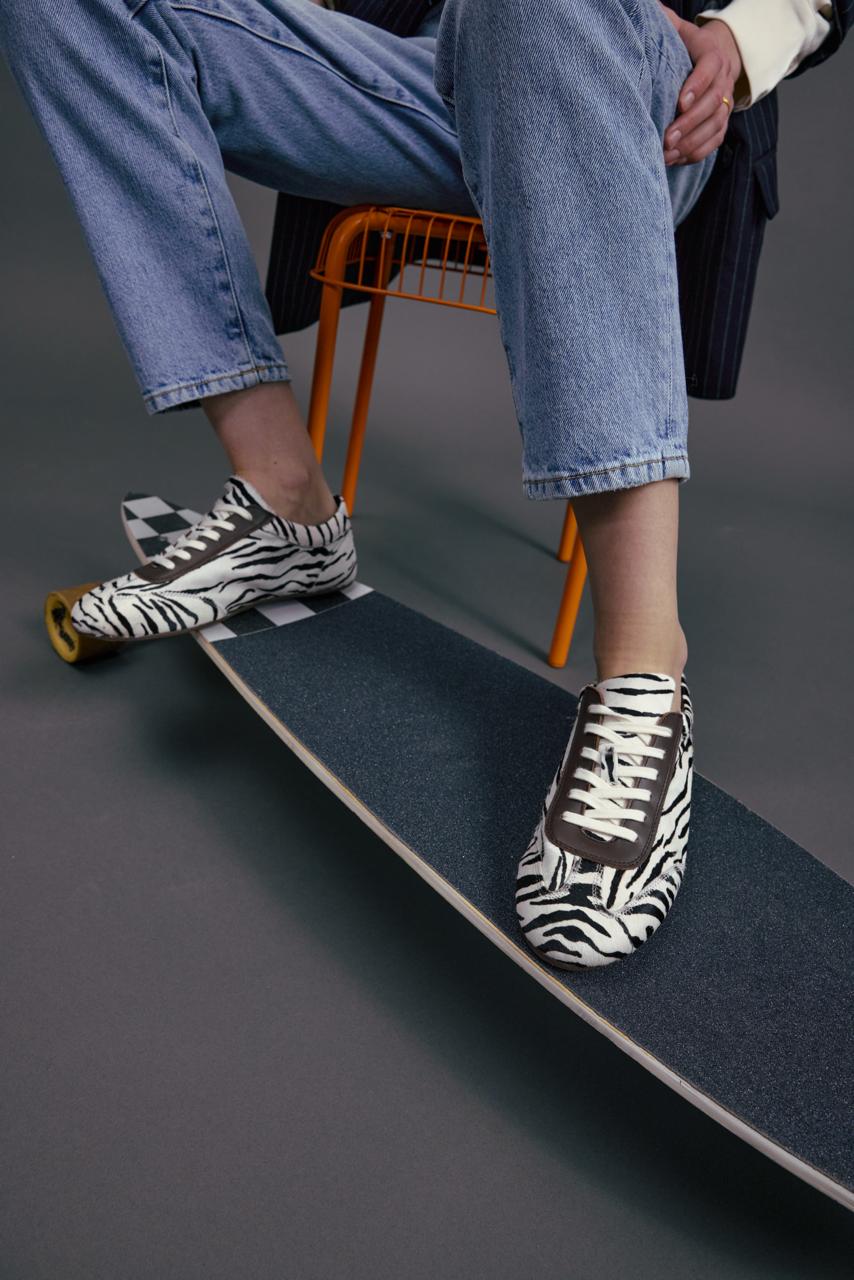 Кросівки Side A: ZEBRA